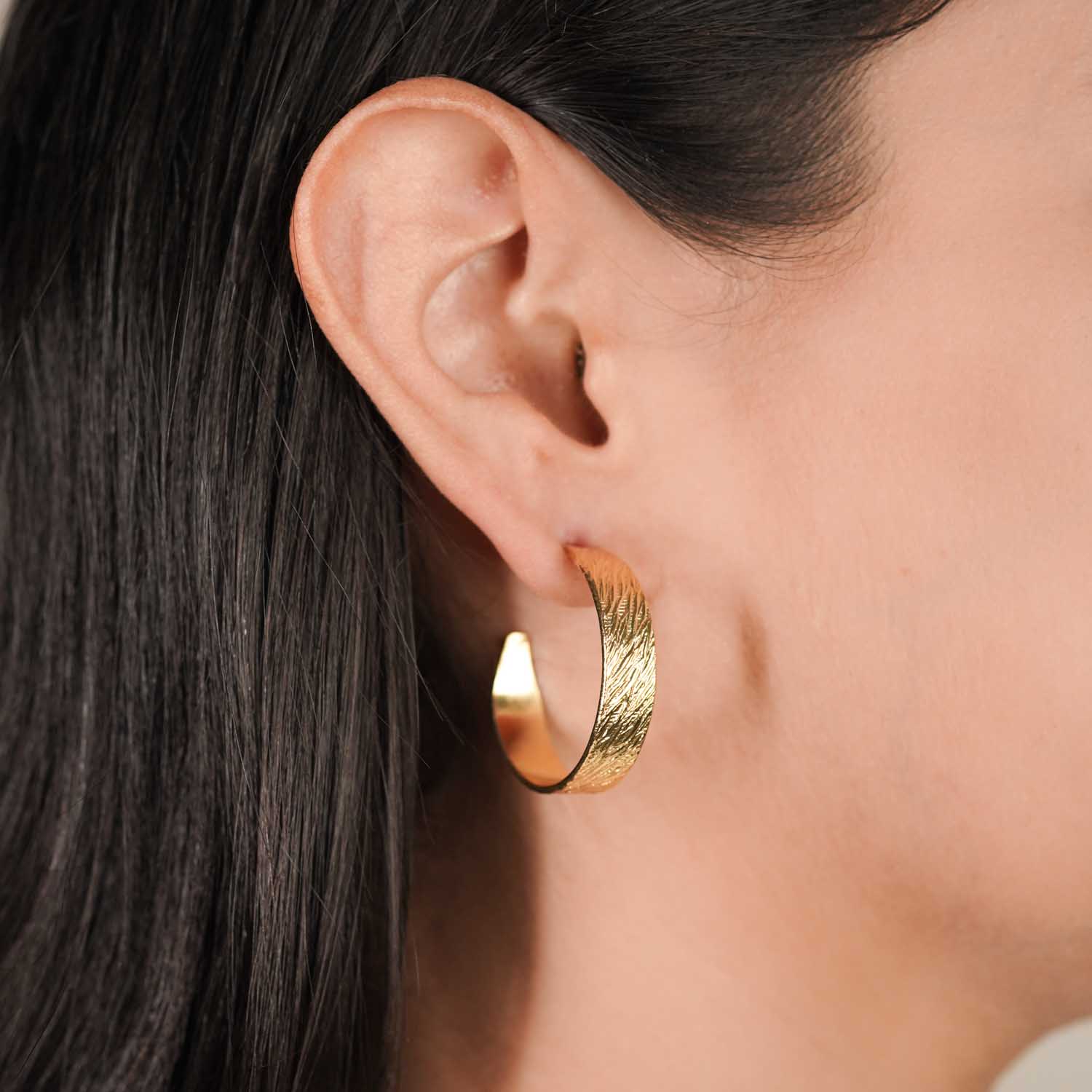 18K Gold Plated 35 mm Hoops – Elaa - Main Image