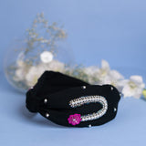 Betty Cooper Iniziale Embroidered Headband in Black with Lipstick